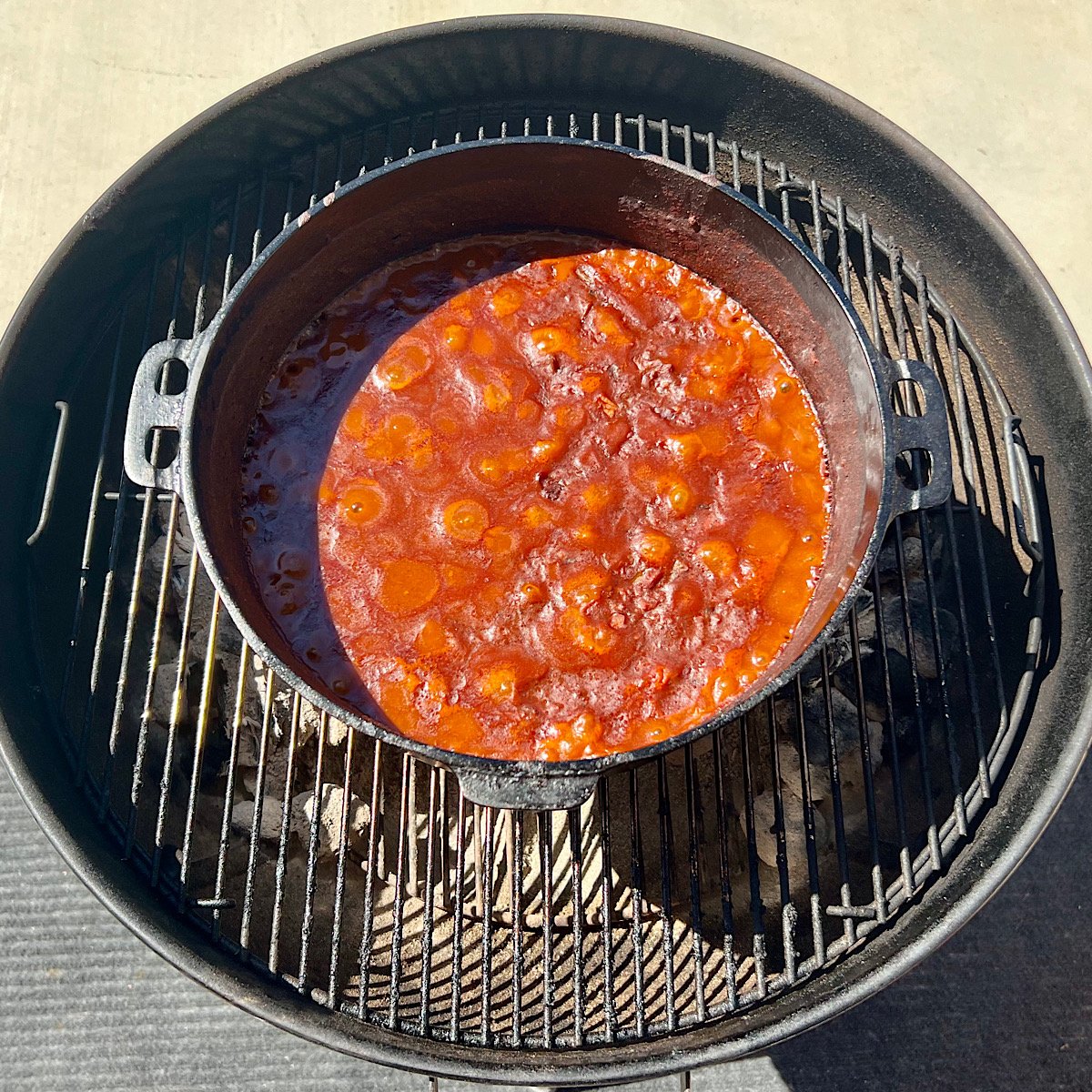 Weber Kettle Smoked Chili – Drizzle Me Skinny!