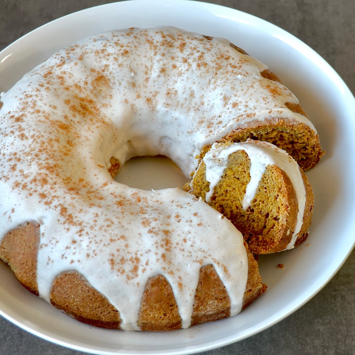 Weight Watchers Pumpkin Spice Bundt Cake Is A Fall Traditional