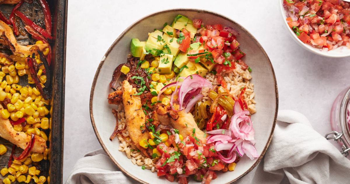 Rooster Fajita Bowls (20 Minute Meal!)