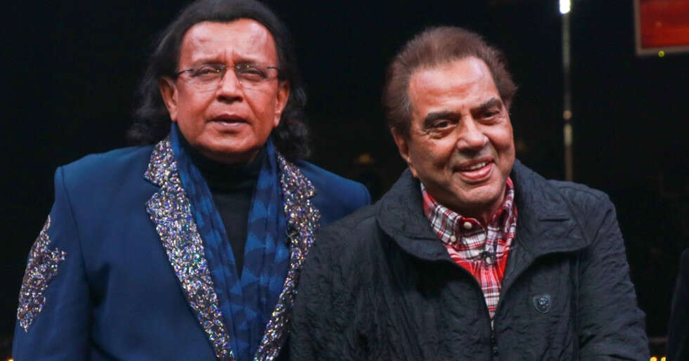 Dharmendra congratulates Mithun on Dadasaheb Phalke Award