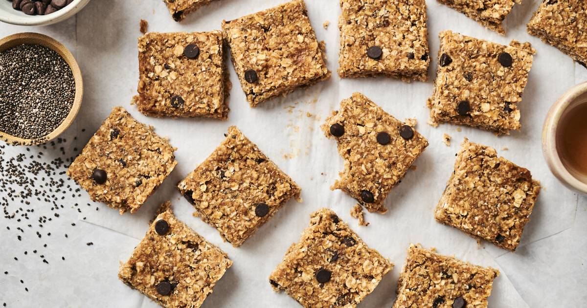 No Bake Peanut Butter Banana Oat Bars