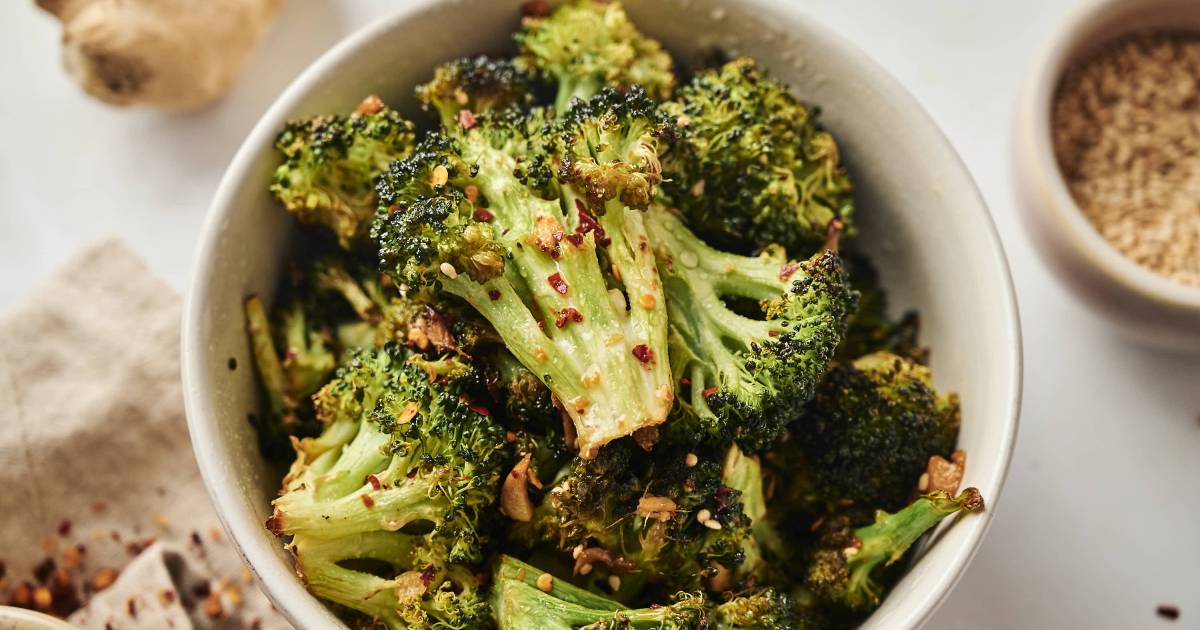 Sesame Broccoli – Slender Kitchen