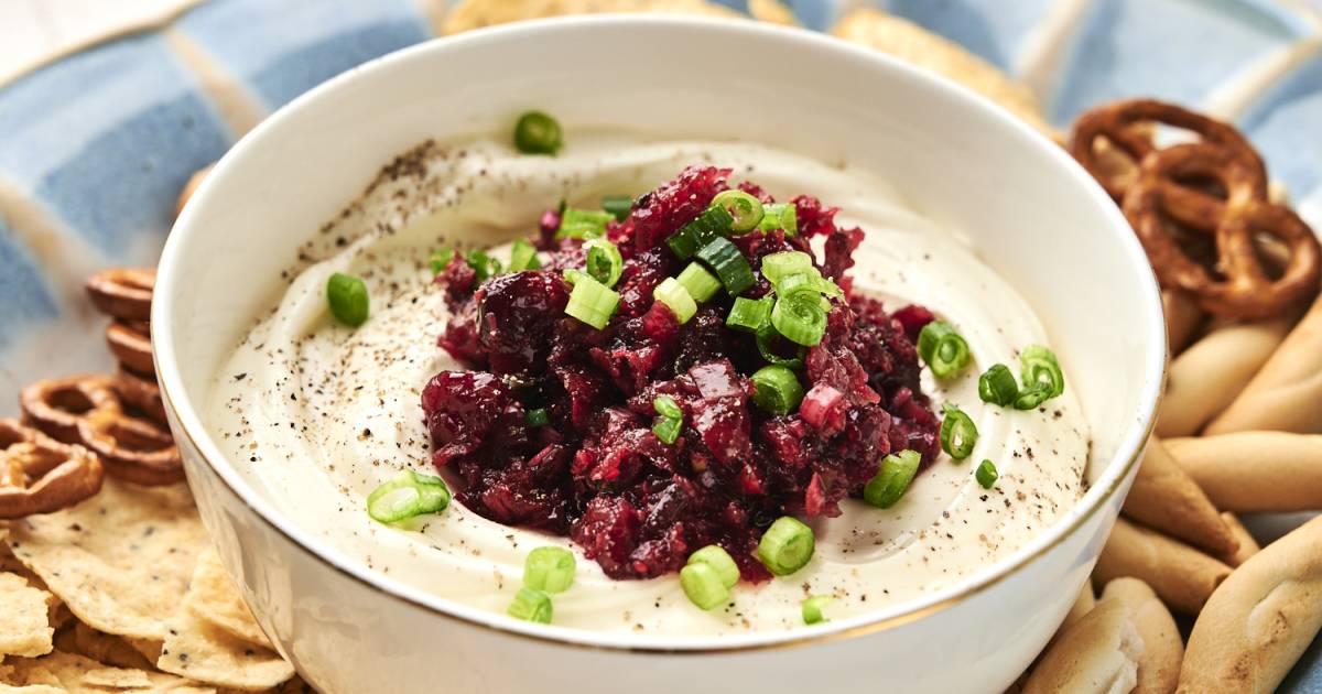 Cranberry Jalapeño Cream Cheese Dip