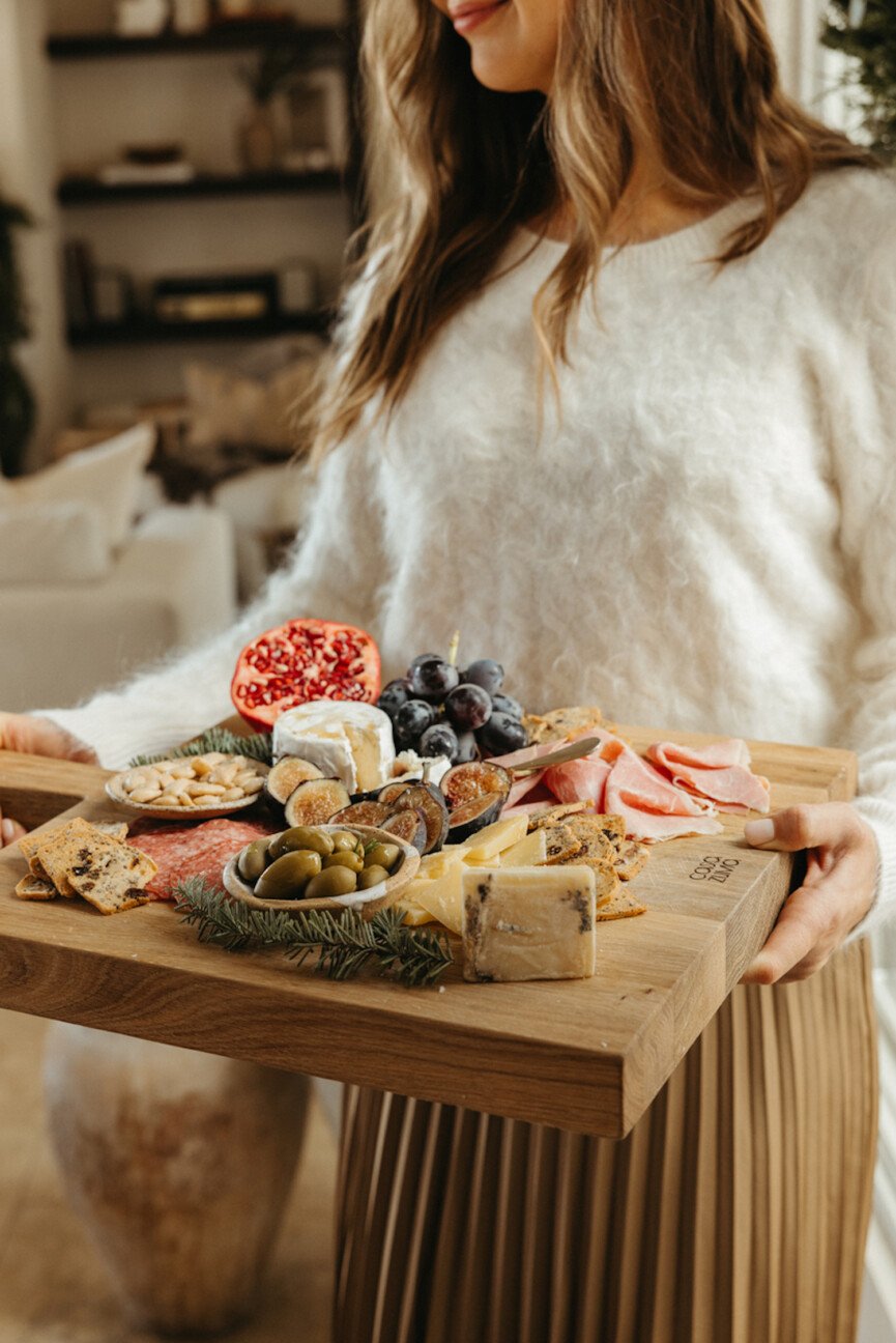 Methods to Make a Vacation Charcuterie Board—A Newbie’s Information