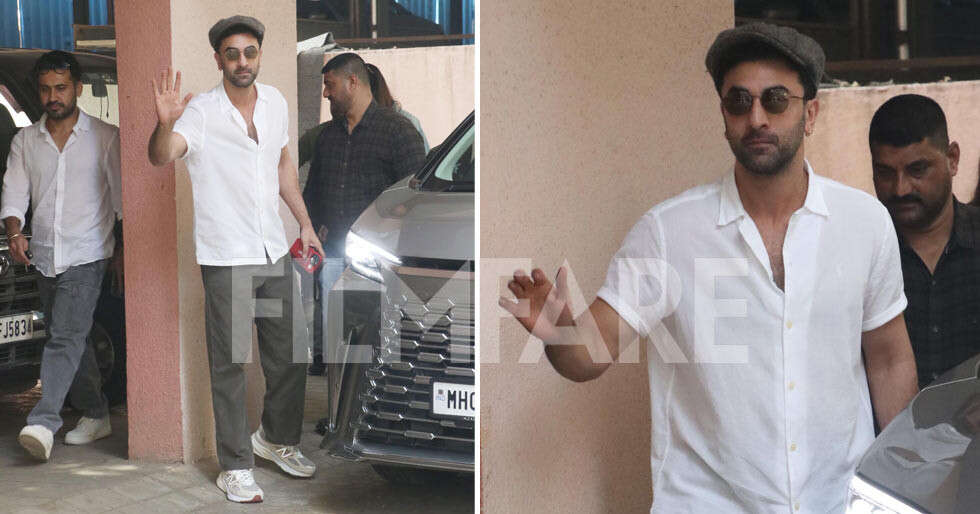 Photographs: Ranbir Kapoor Visits Sanjay Leela Bhansalis Workplace