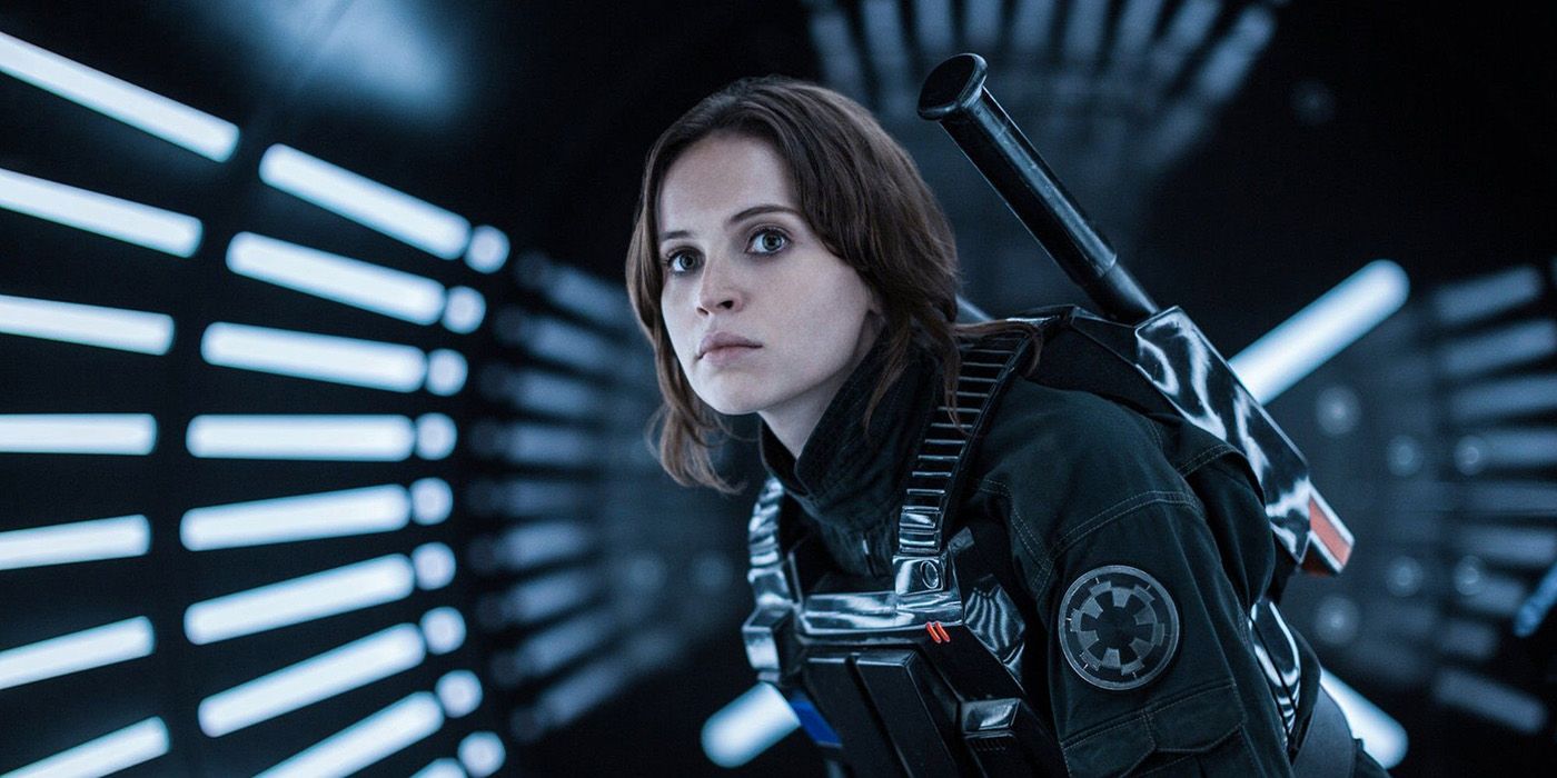 “When Do I Begin?” – Why Starring in ‘Rogue One’ Was a “No-Brainer” for Felicity Jones