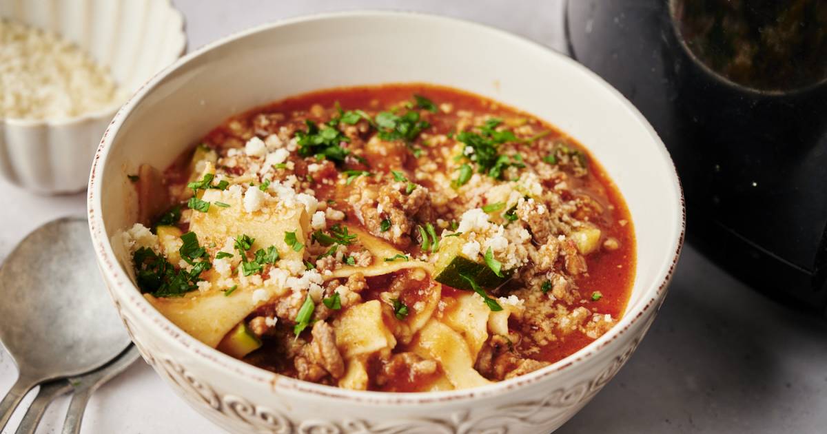 Wholesome Gradual Cooker Lasagna Soup